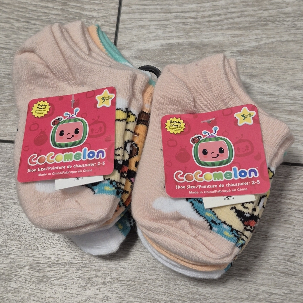 2 New Pack Of Cocomelon Baby Socks - Peach and White. Shoe Size 2-5
